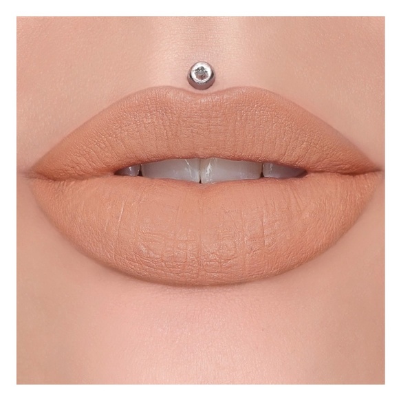 DIET MANNEQUIN- Soft Peachy Nude Jeffrey Star New in Box Velvet Trap Lipstick - Picture 1 of 7